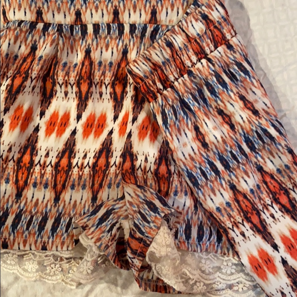 Boho pattern soft shorts - Picture 2 of 3